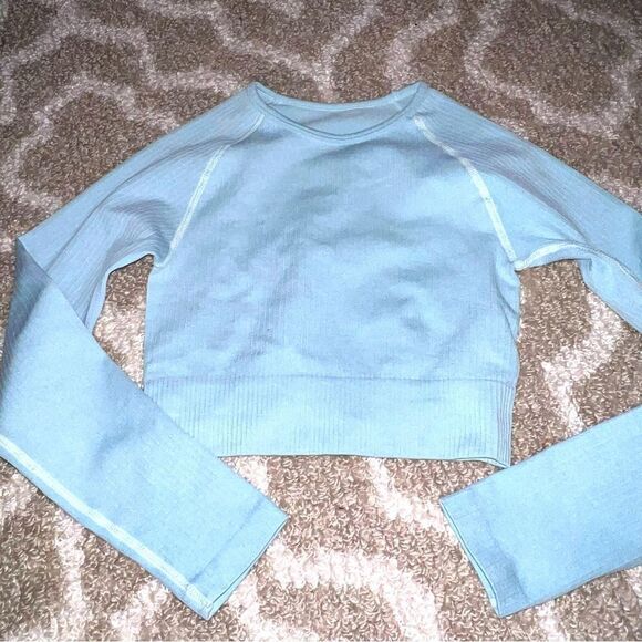 Athletic shirt  - Picture 1 of 3